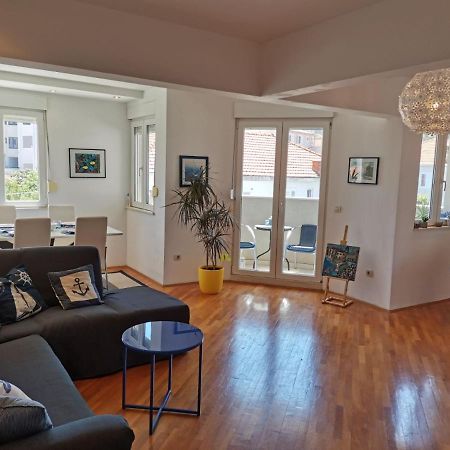 1 Apartmant & 1 Delux Room With Bathroom Dubrovnik Exteriör bild