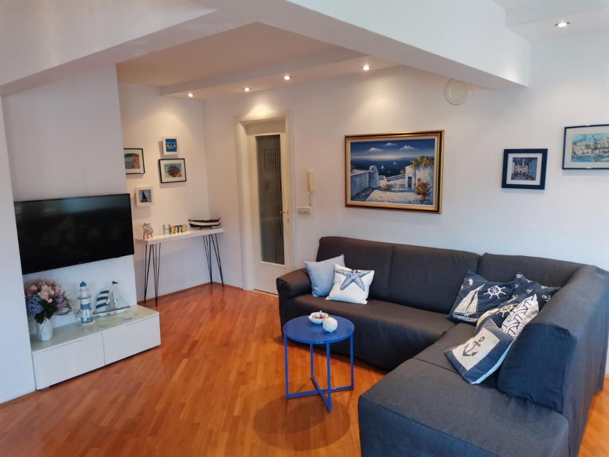 1 Apartmant & 1 Delux Room With Bathroom Dubrovnik Exteriör bild